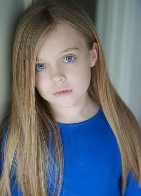 尼娅·考瓦特 Nia Cowart 尼娅·考瓦特 Nia Cowart