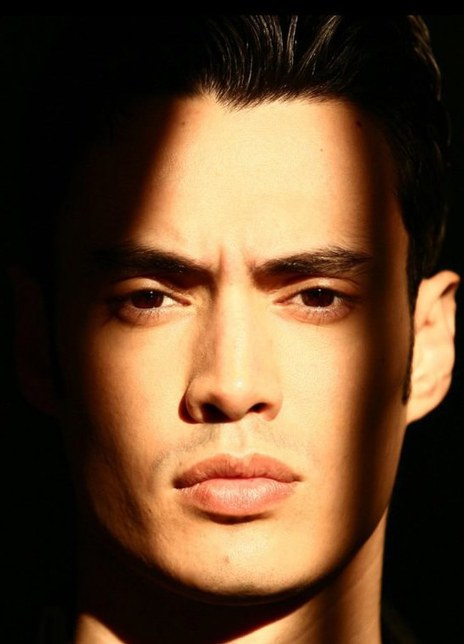 恩佐·泽罗克奇 Enzo Zelocchi 恩佐·阿斯弗德·泽罗克奇 恩佐·泽洛科奇 恩佐·泽勒奇 Enzo Ashford Zelocchi Enzo A. Zelocchi AZ