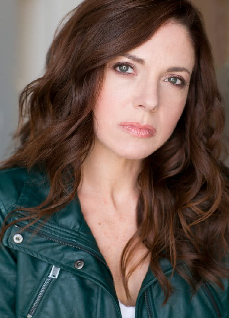 克莱尔布朗森 Claire Bronson