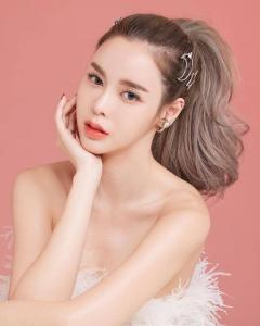 波莉雀娅·彭娜妮可 Ice ปรีชญา พงษ์ธนานิกร Preechaya Pongthananikorn