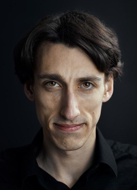 詹姆斯·斯旺顿 James Swanton