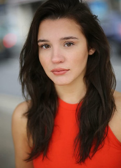 艾玛·路易斯·韦伯 Emma Louise Webb