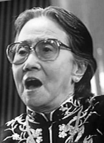 郑孟霞 Mang-Ha Cheng