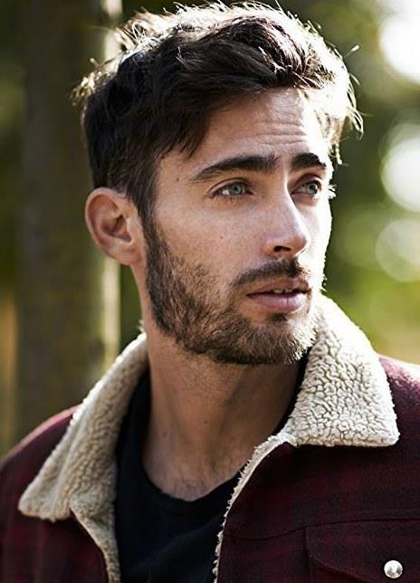 杰克·J·梅尼亚尼 Jake J. Meniani