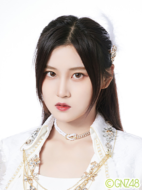 王偲越 四月 菜菜 Wang Siyue