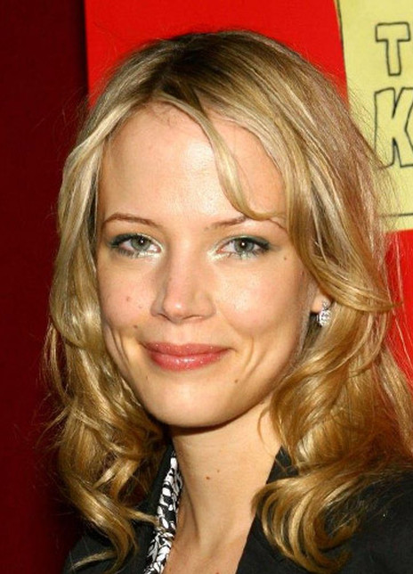 贝尔·詹姆斯 Pell James