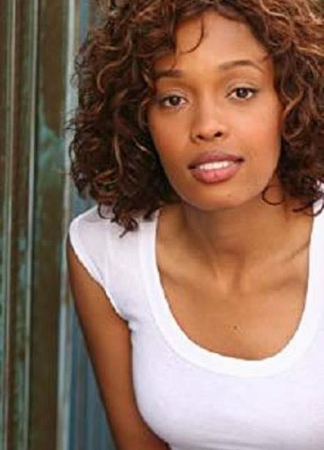 坦比·洛克 Tembi Locke