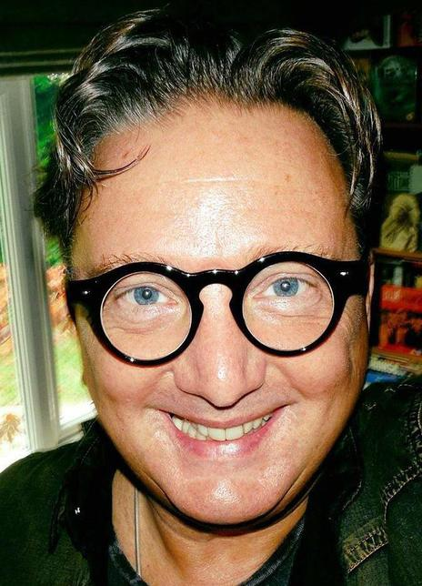 德里克·莱昂斯 Derek Lyons