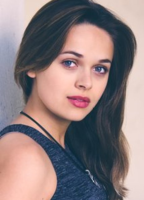 阿丽莎·吉勒斯 Alyssa Jirrels