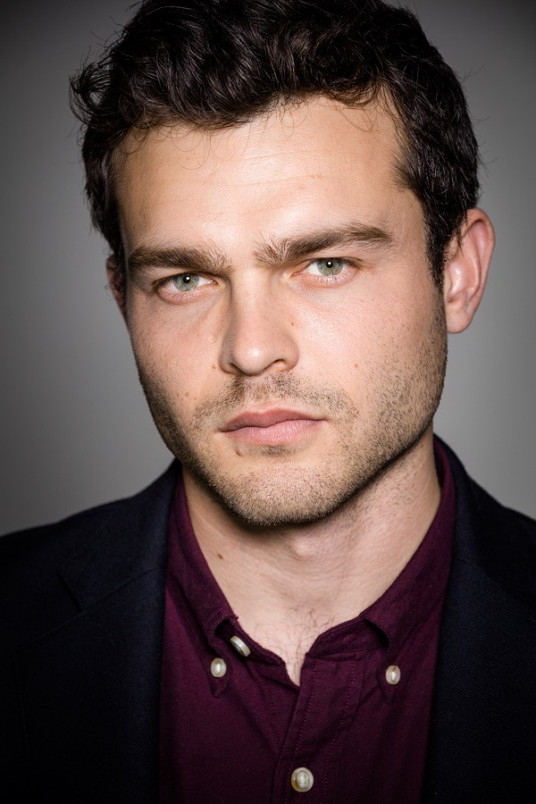阿尔登·埃伦瑞奇 Alden Ehrenreich 阿尔登·艾伦瑞奇  阿尔登·迦勒·埃伦瑞奇 奥尔登·埃伦莱克 Alden Caleb Ehrenreich