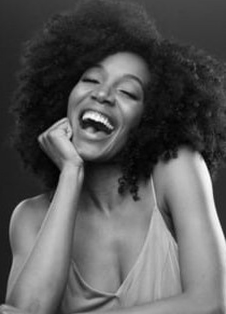 劳伦·E.班克斯 Lauren E. Banks