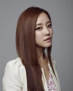 高佑丽 人鱼偶像 老奶奶 高娜恩 고우리 Ko Woo-Ri