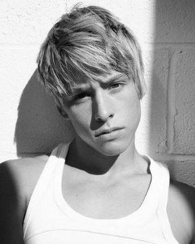 麦切·赫威 Mitch Hewer