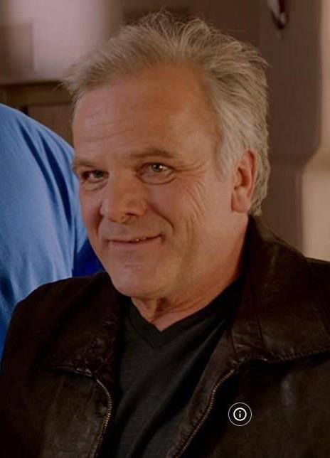 伯恩哈德·舒茨 Bernhard Schütz